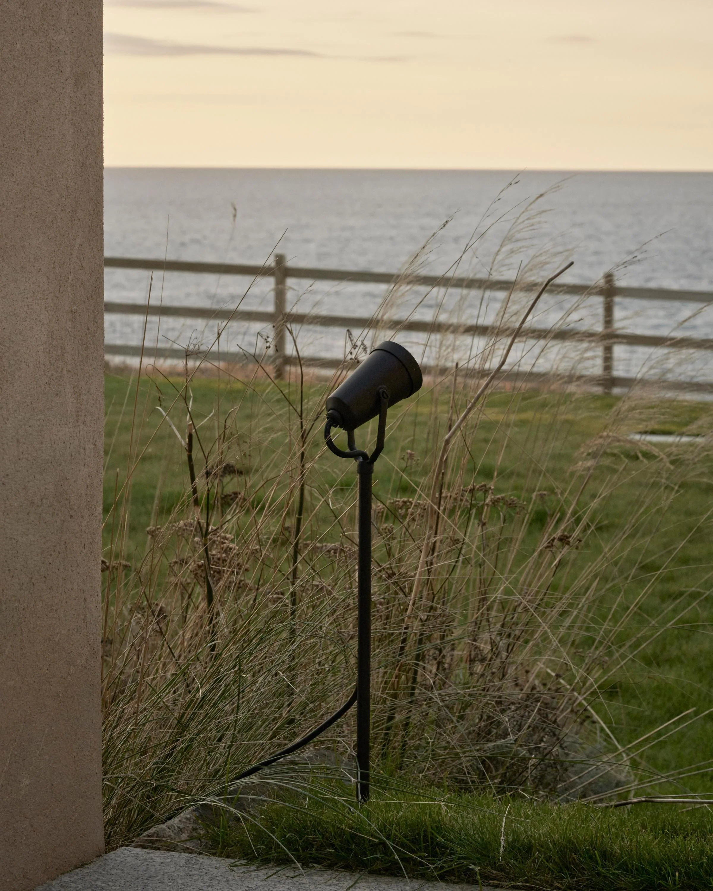 Cambridge Yard Spotlight - Bronze - Image 9