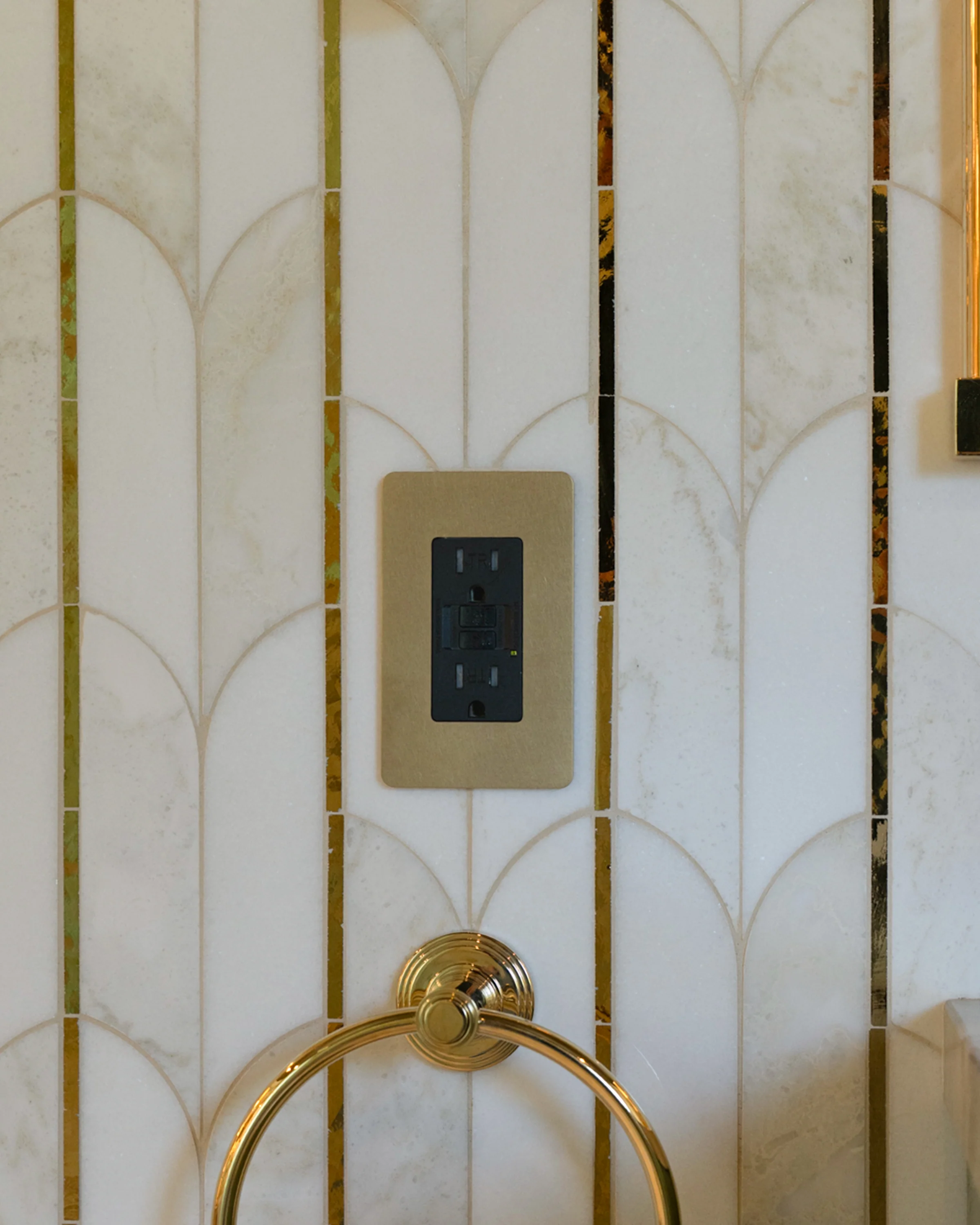 Grove 1G 15A GFCI Outlet - Antique Brass Black - Image 2
