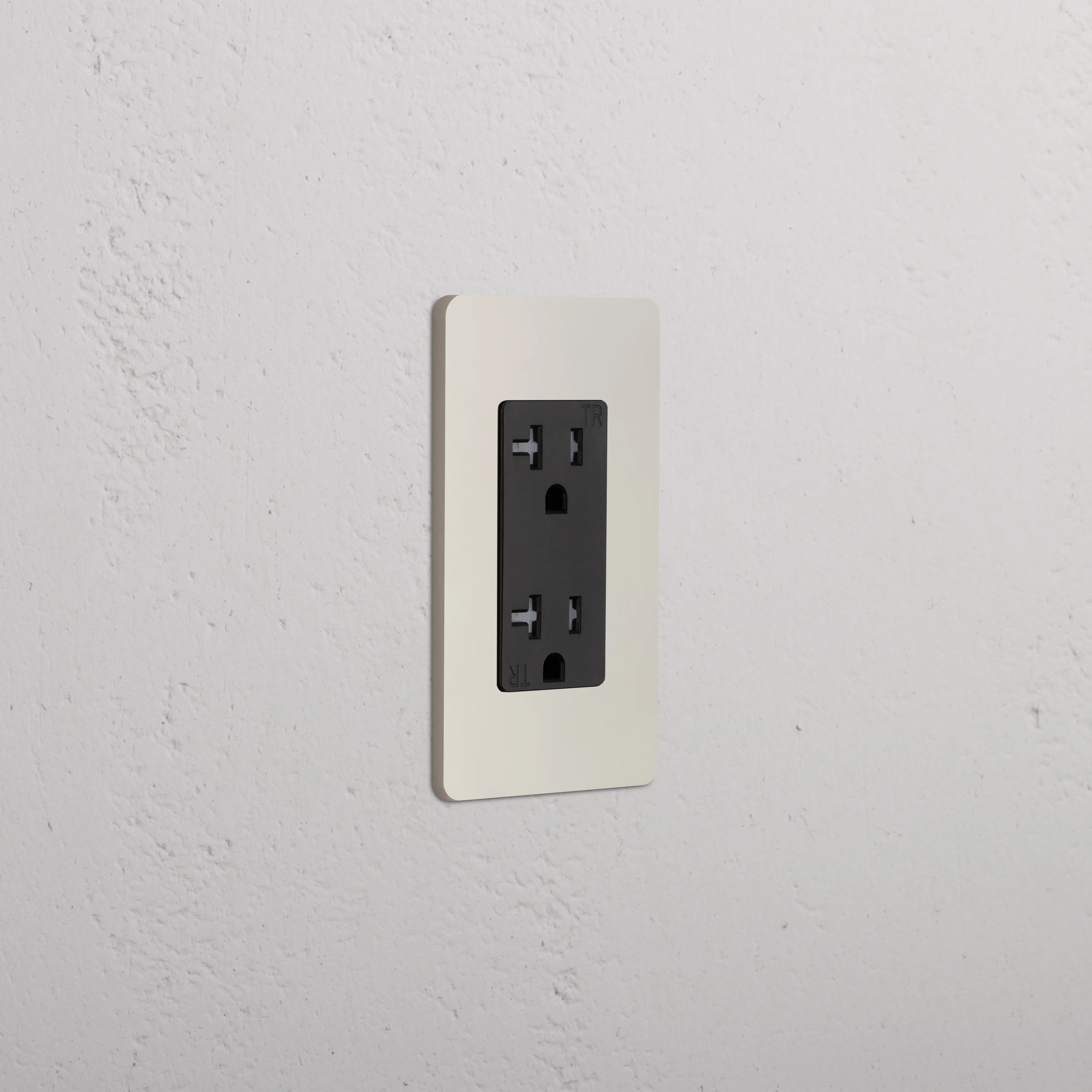 Grove 1G 20A Outlet - Polished Nickel Black