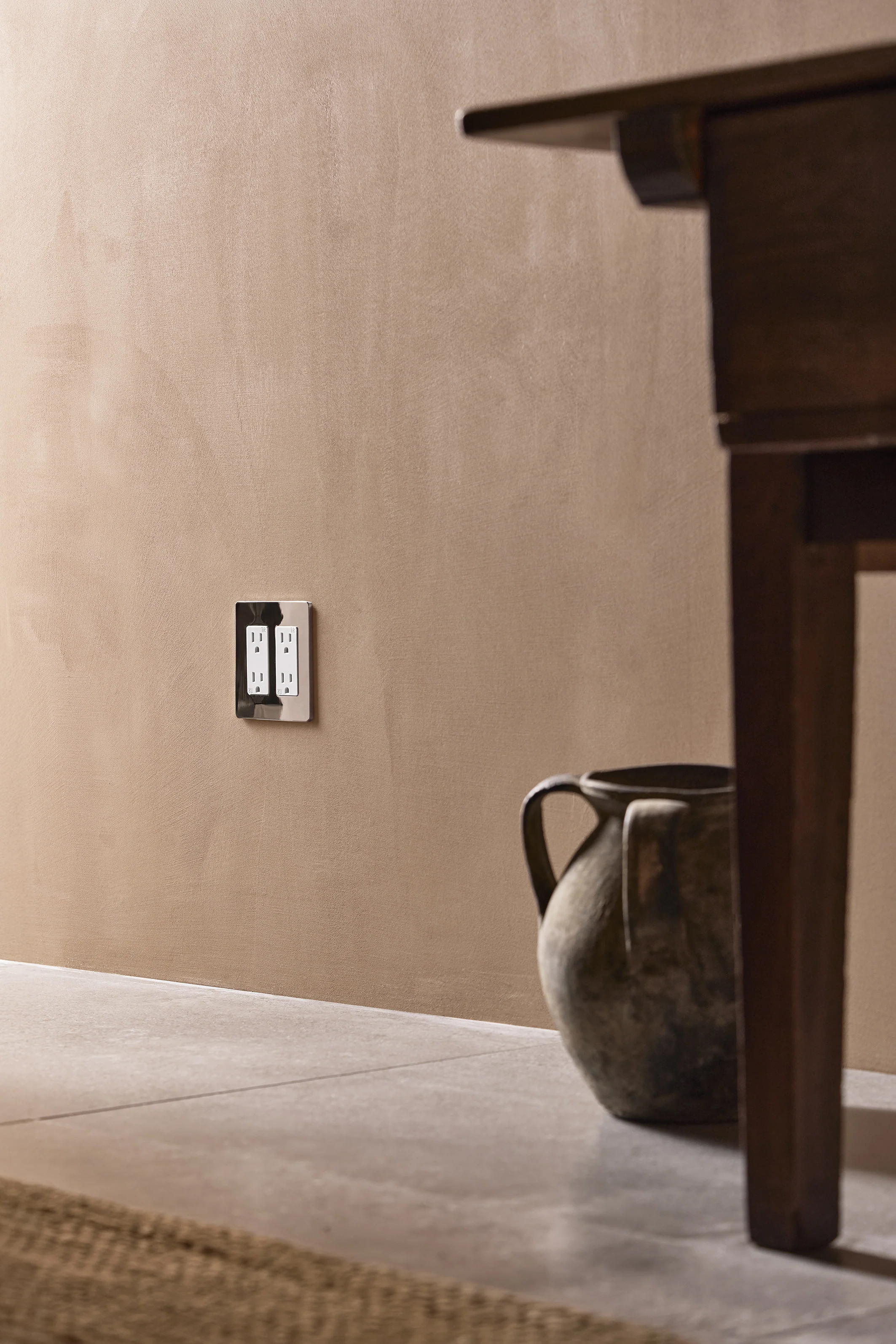 Grove 2G Outlet - Polished Nickel White - Image 2
