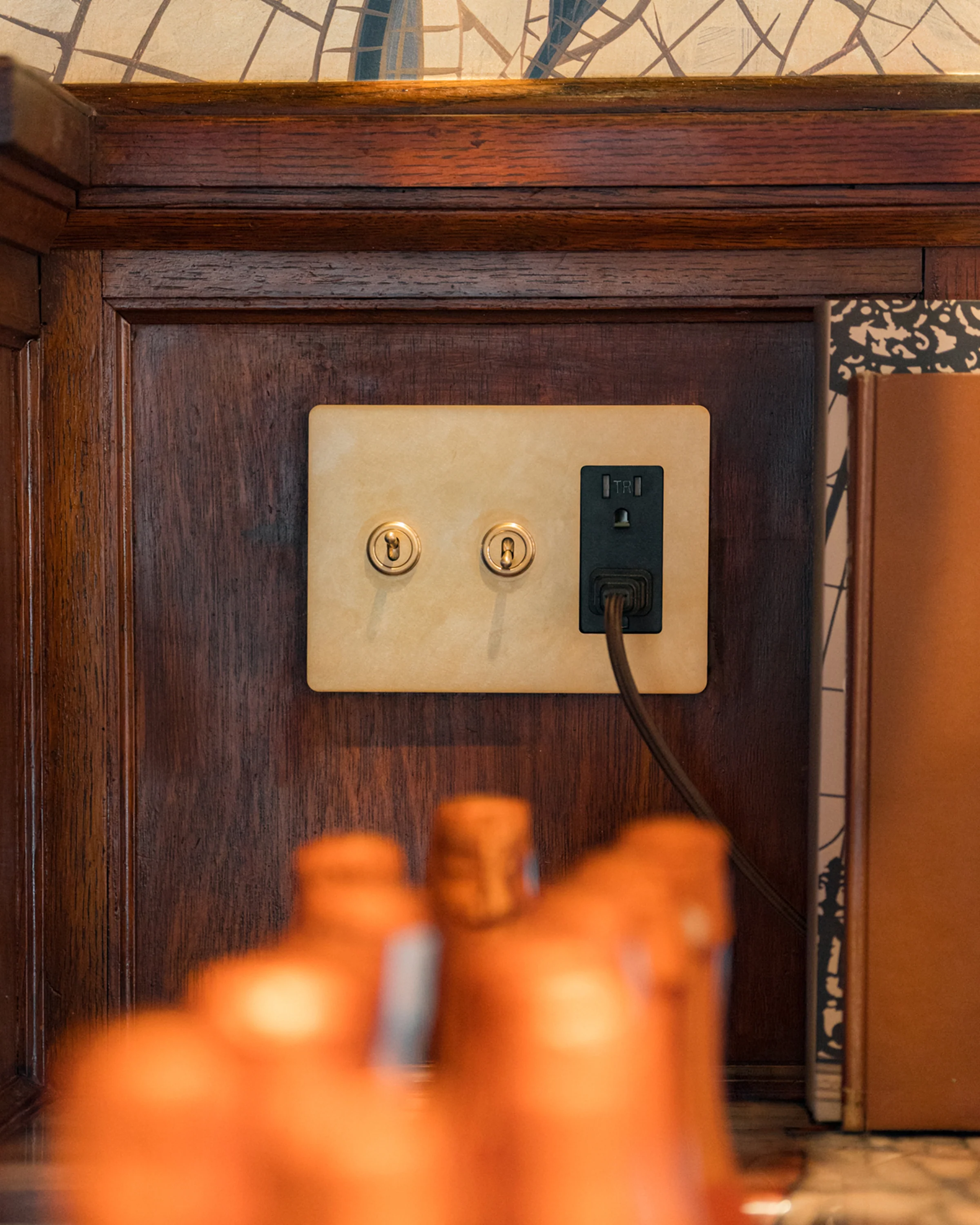 Grove 3G 2x Toggle Switch & Outlet - Antique Brass Black - Image 2