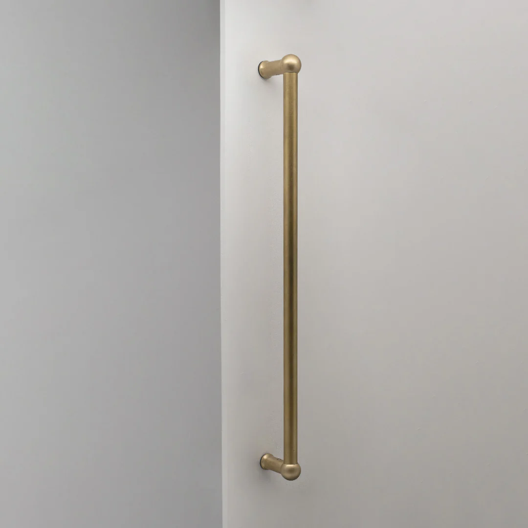 Harper Single Pull Handle Large - Antique Brass