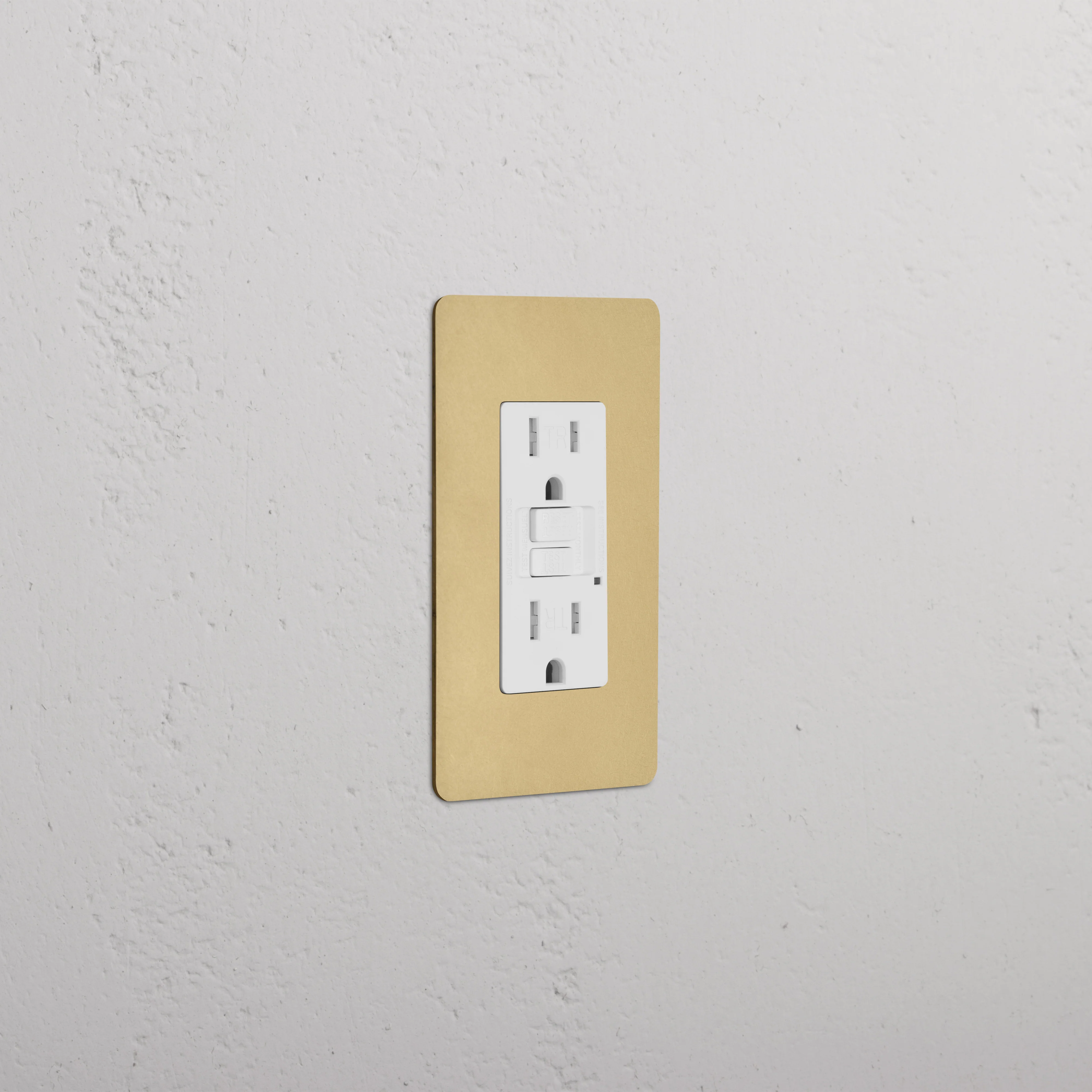Kew 1G 15A GFCI Outlet - Antique Brass White