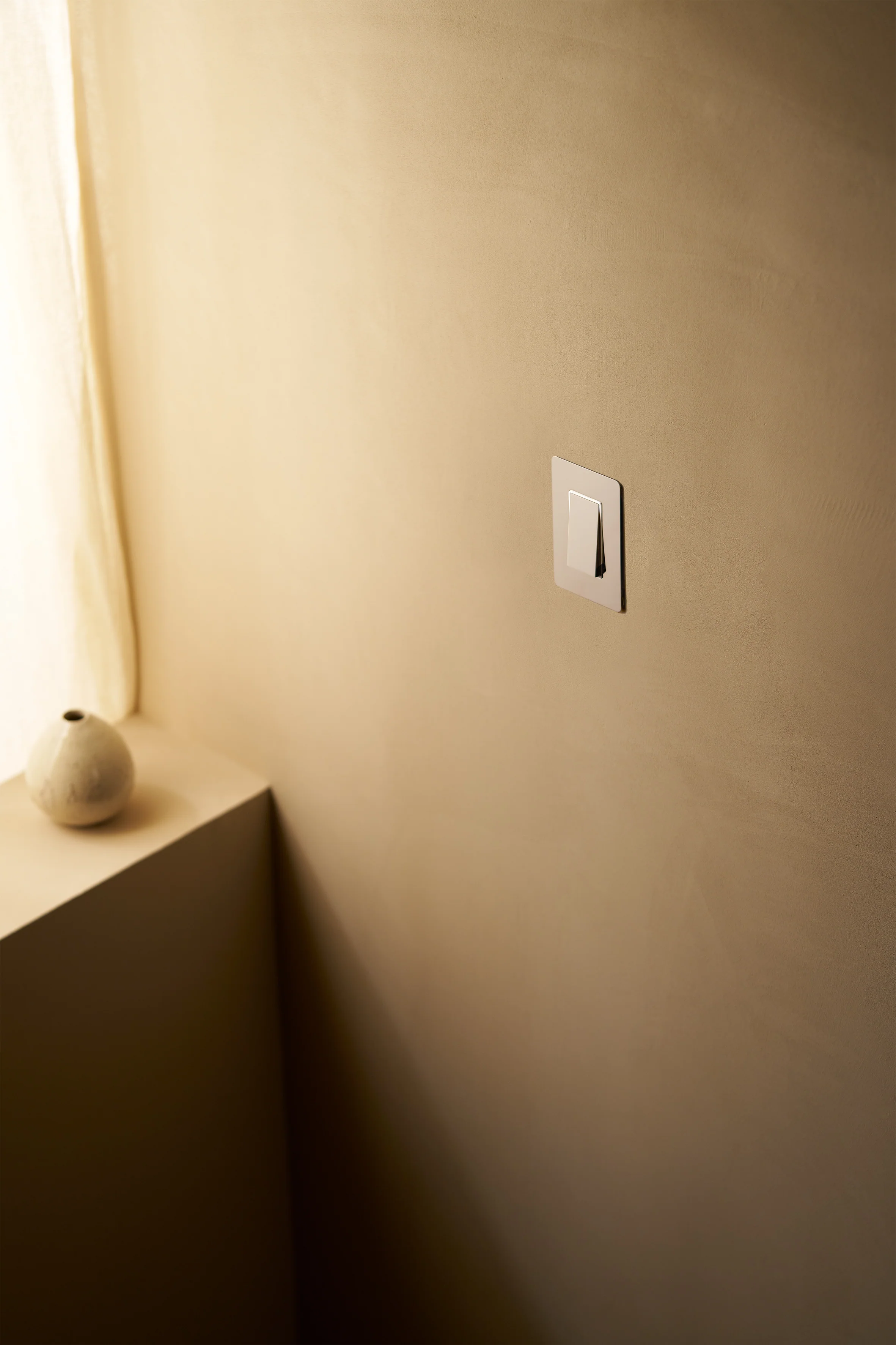 Kew 1G Rocker Switch - Polished Nickel White - Image 3