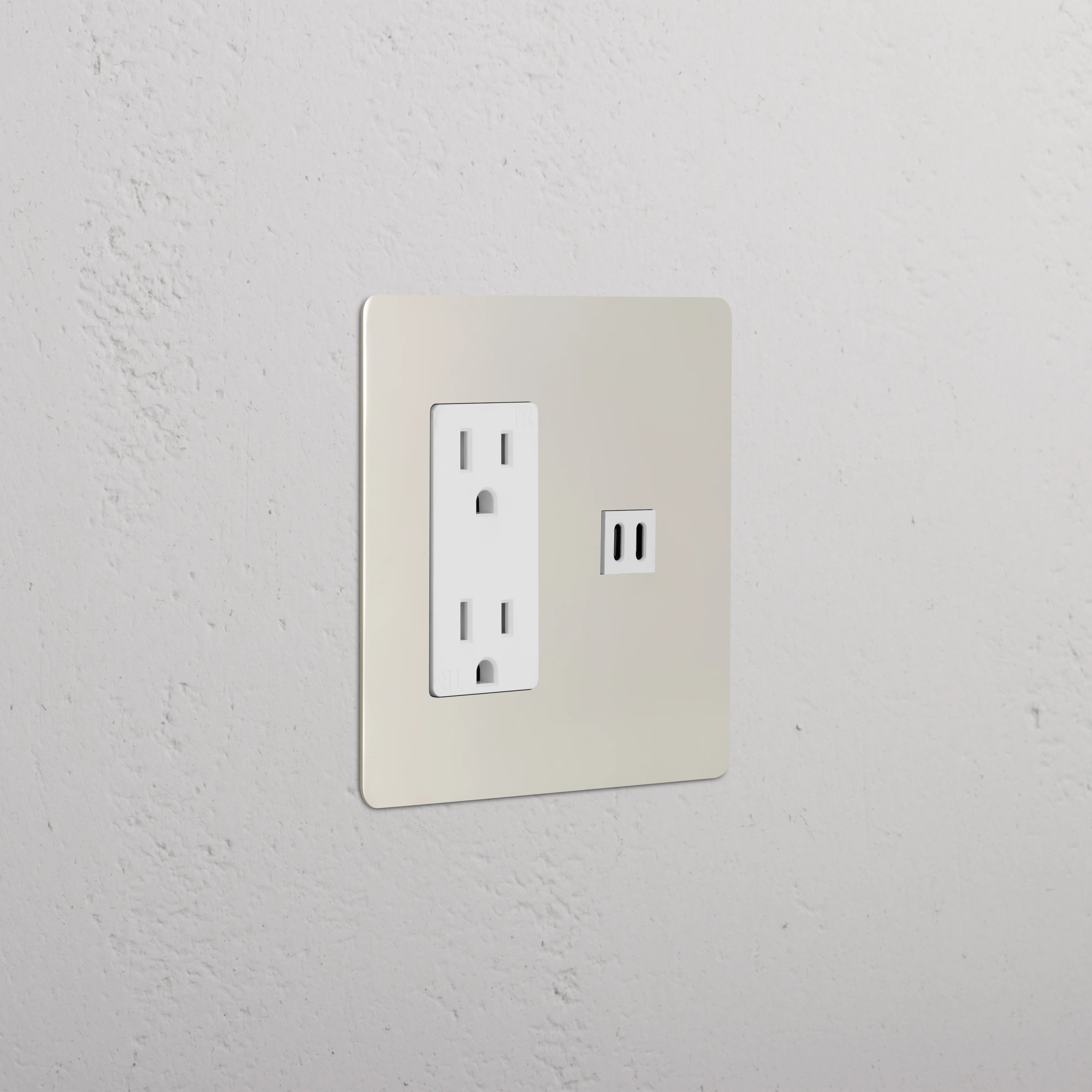 Kew 2G Outlet & Fast Charge USB - Polished Nickel White