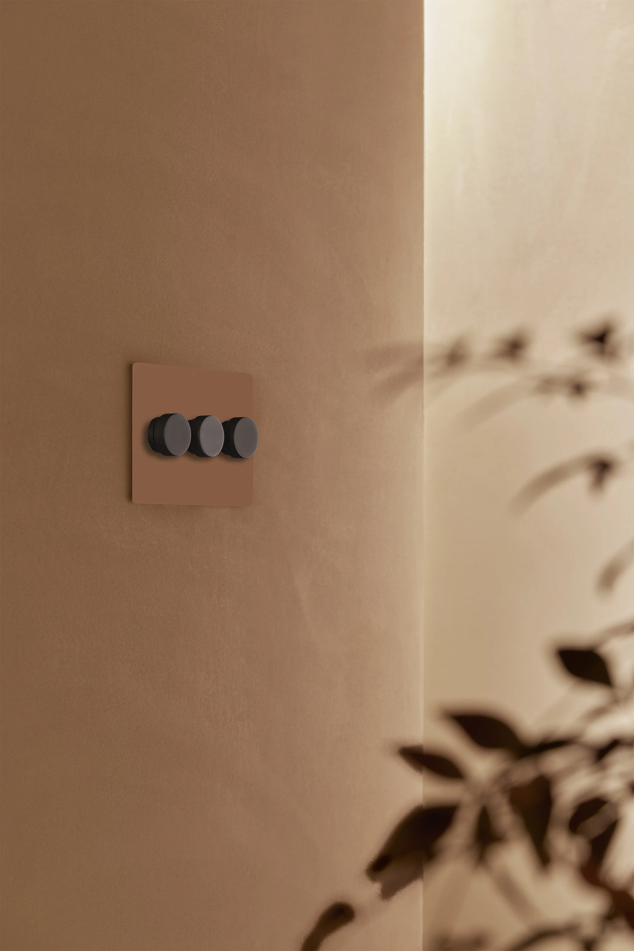 Kew 3G Dimmer Switch - Paintable Bronze - Image 2