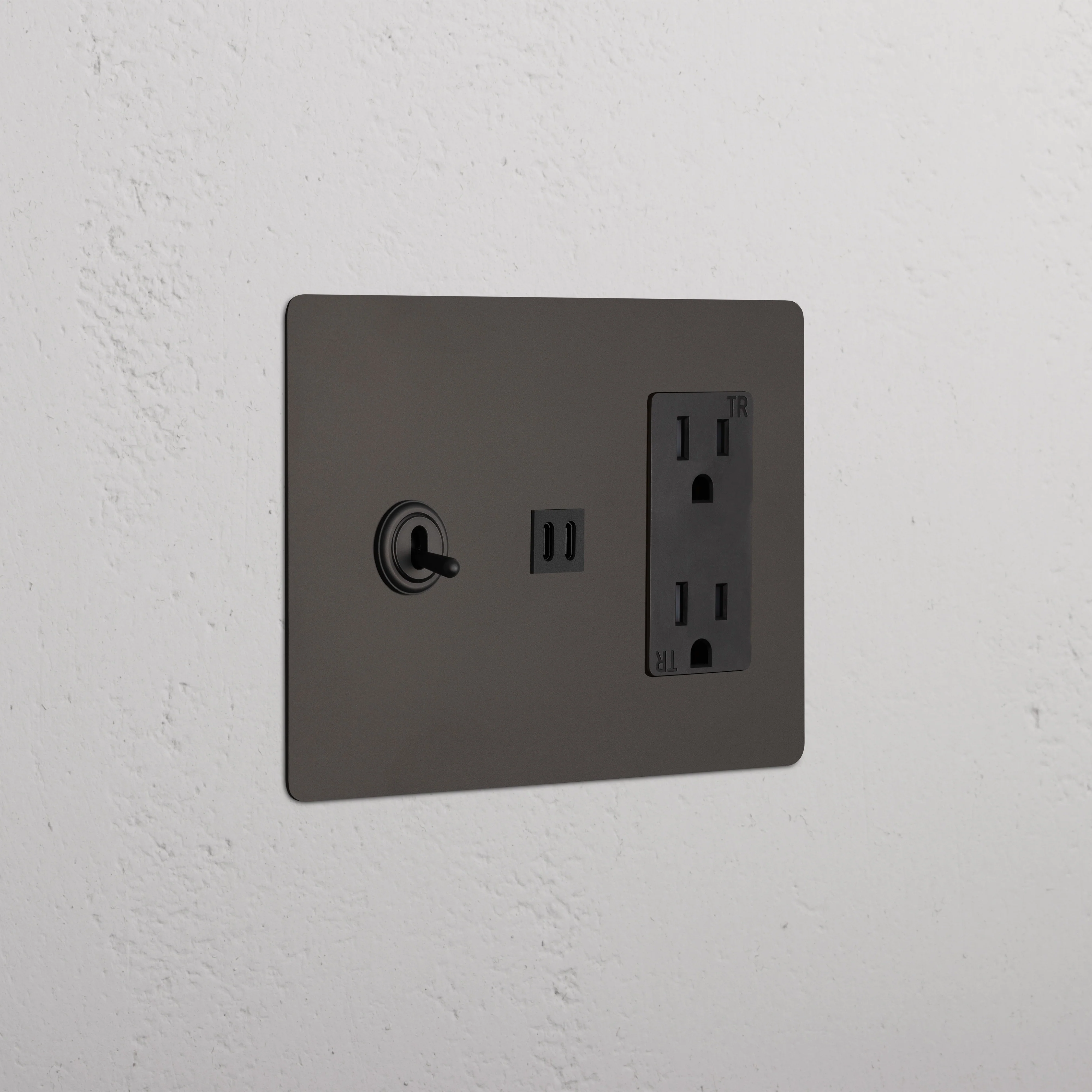 Kew 3G Toggle Switch & Outlet & Fast Charge USB - Bronze Black